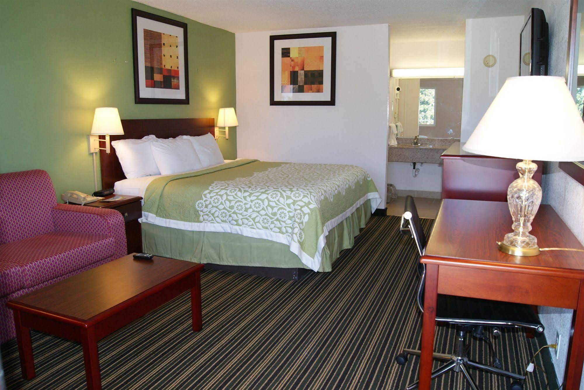Days Inn By Wyndham Shelby Eksteriør billede