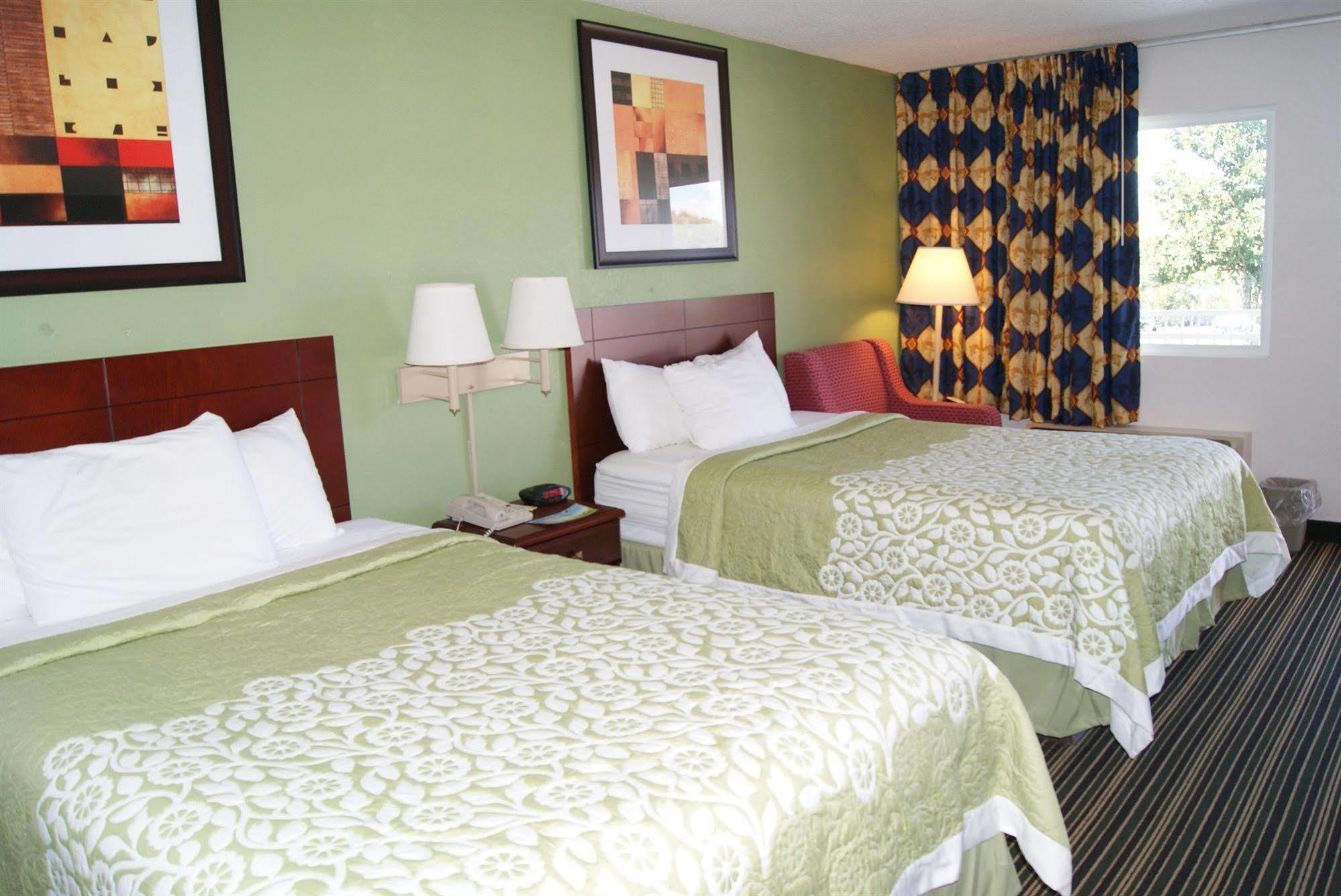 Days Inn By Wyndham Shelby Eksteriør billede